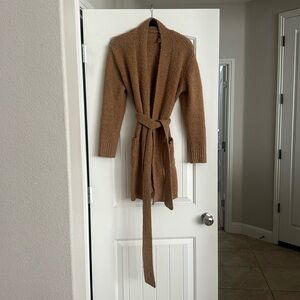 Skims Cozy Knit Short Robe in Camel